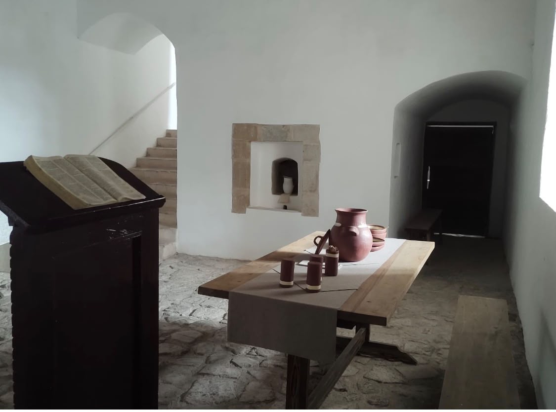 Lavabo y ambón del refectorio del antiguo convento de San Juan Bautista de Tetela del Volcán